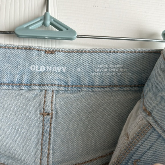 High Rise Light Wash Short - Picture 2 of 5